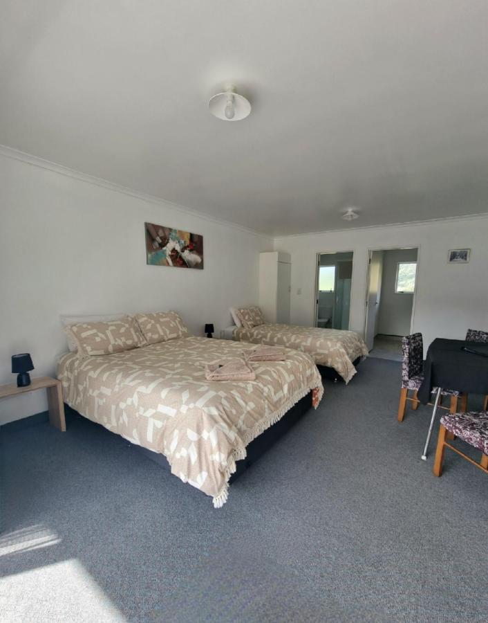 Lottin Point Motel Cape Runaway Bagian luar foto